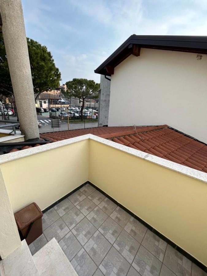 Marconi67 Apartman Desenzano del Garda Kültér fotó